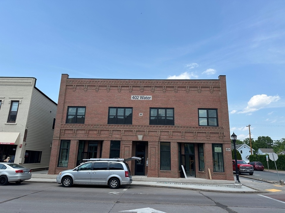402 Water Street #4