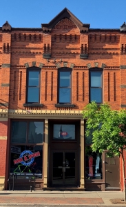 403 Water Street, EAU CLAIRE, WI
